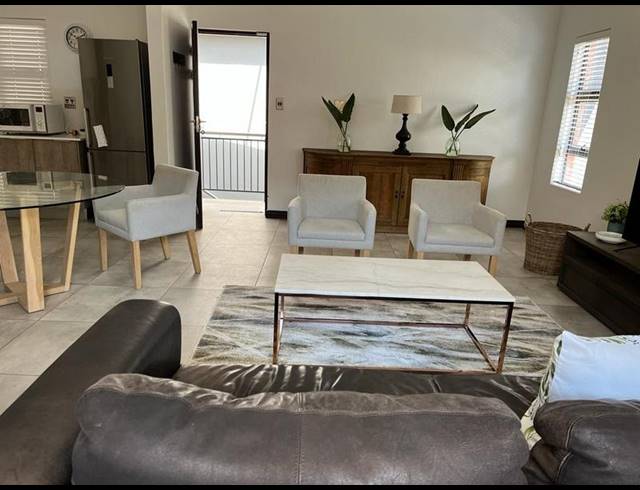 2 BEDROOM PROPERTY TO RENT IN MENLO PARK